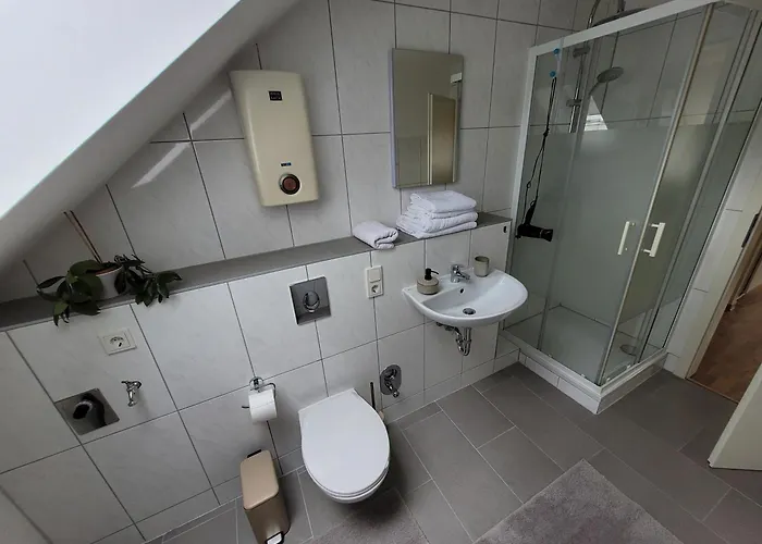 Gemuetliches Dachapartment * 콘즈